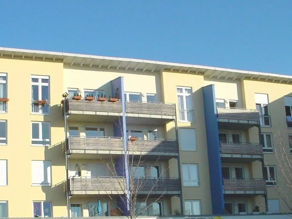 Attraktive 2-Zimmer-Wohnung mit Tiefgaragenstellplatz in Nürnberg (Großreuth b. Schweinau)