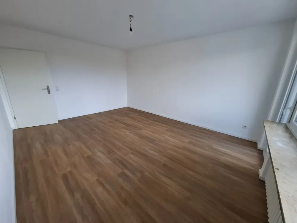 Ruhige 2-Zimmer-Wohnung mit Balkon im 4. OG in Köln