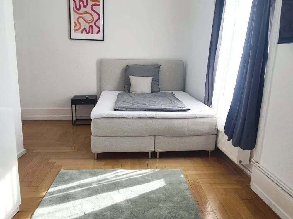 Ab 01.10.2026 - modern möbliertes Zimmer in 4er WG - top Lage Ostend - fußläufig zur EZB