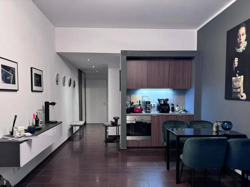 Großes Apartment, Möbiliert, im Zentrum Münchens ab 01.11.26 zu vermieten