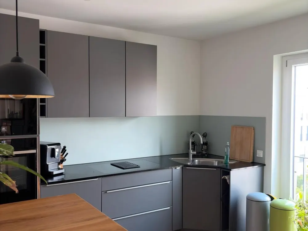 helle 3-Zimmer-Wohnung mit Balkon, zwei Bädern und vielem mehr..
