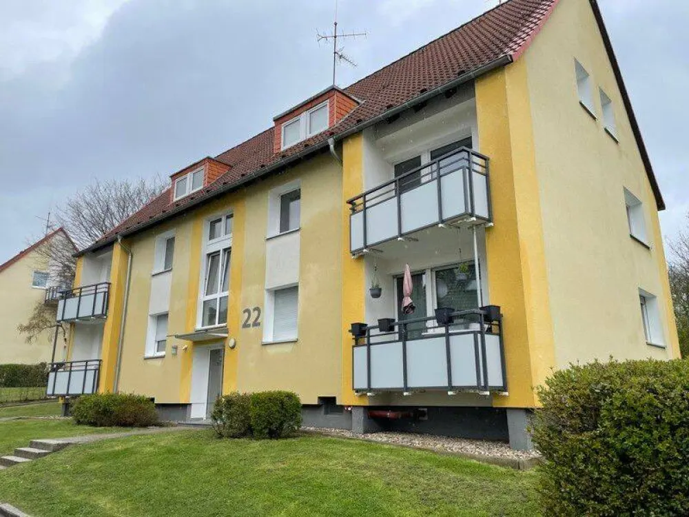 Nette Mieter gesucht: attraktive 3-Raum-Wohnung mit Sonnenbalkon