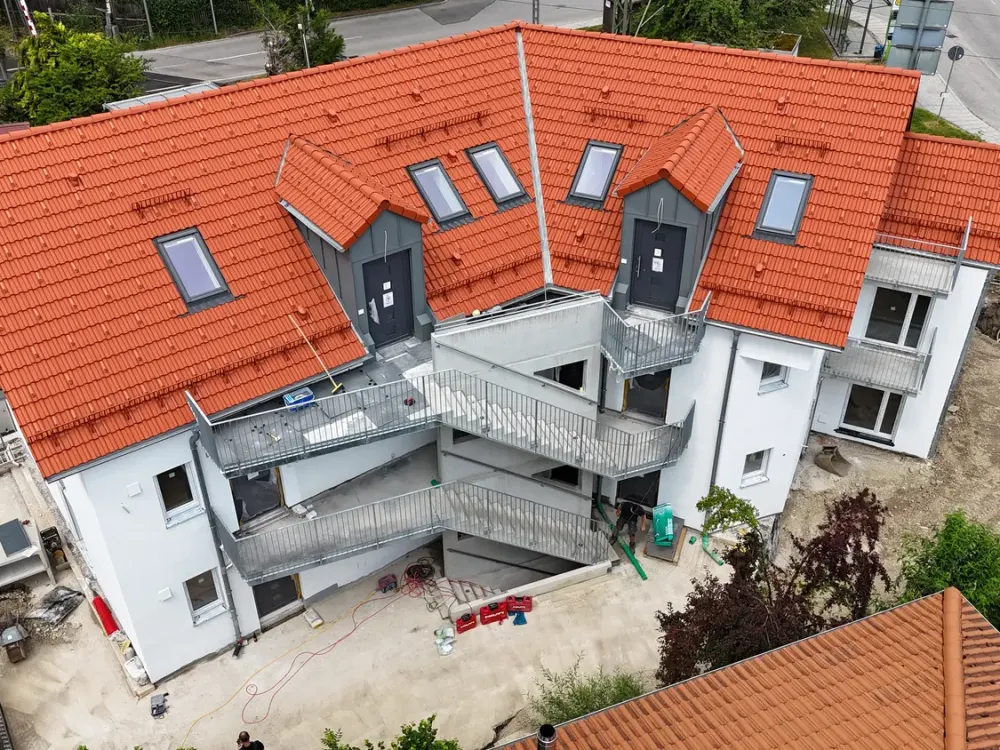 Erstbezug Dachgeschosswohnung, 89qm, in Schäftlarn, nahe S-Bahn, inkl. TG-Stellplatz (WG möglich)!