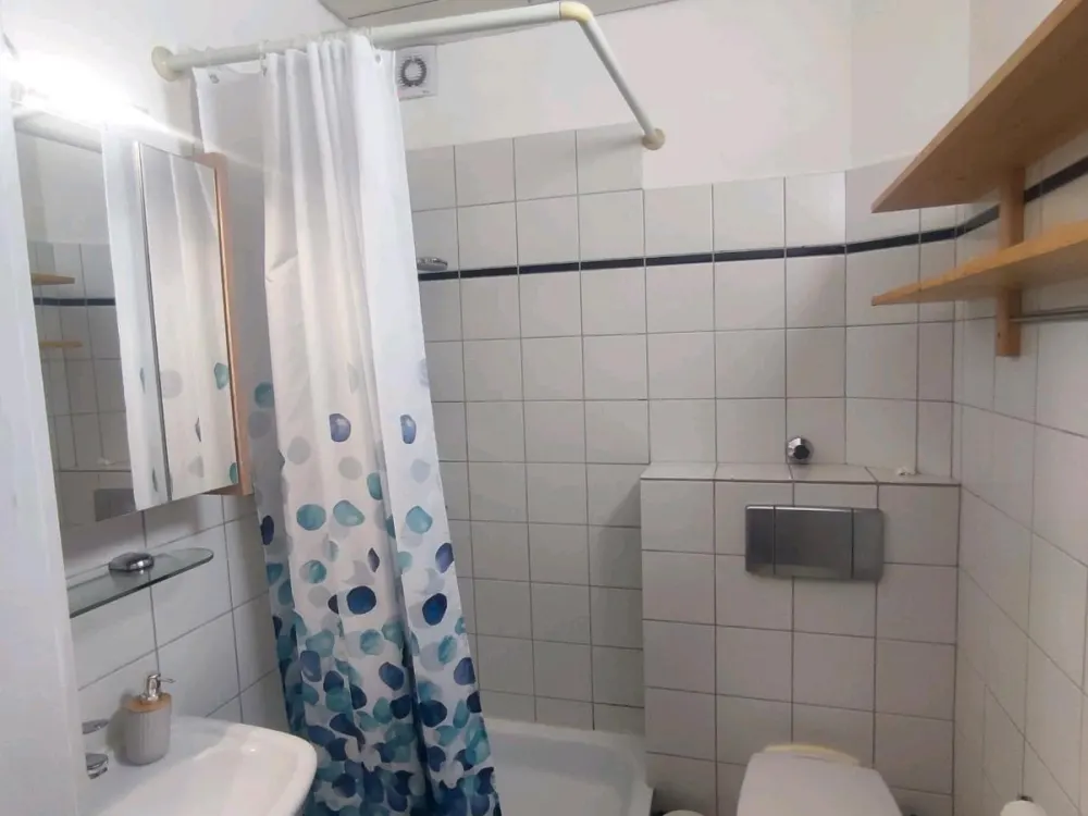 35m² Zimmer mit eigenem Bad & Dusche in Dortmund
