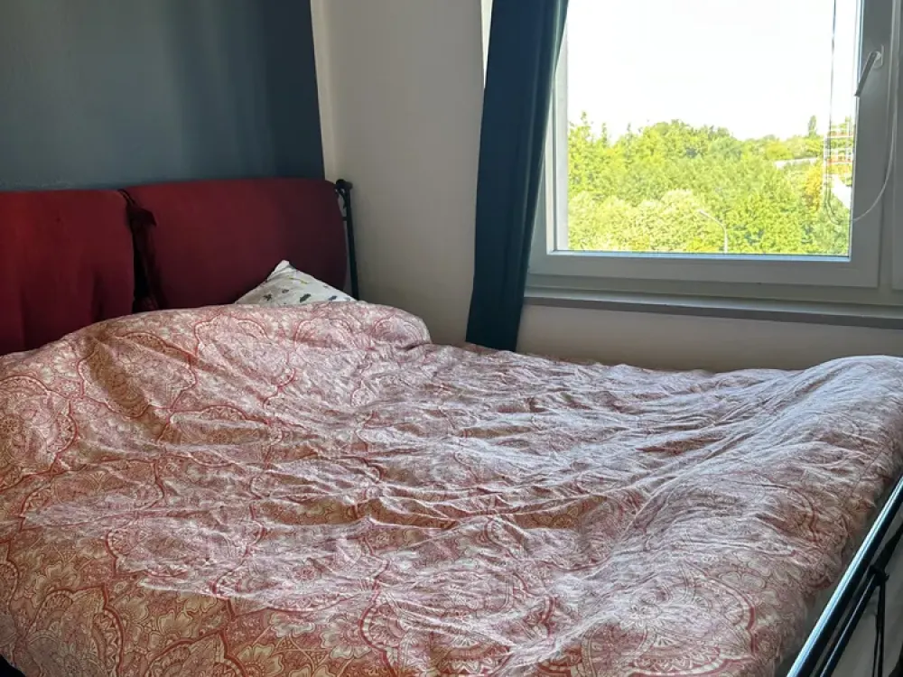 Well-laid-out three-room apartment on the U4 in a perfect location right at Böhmerwaldplatz