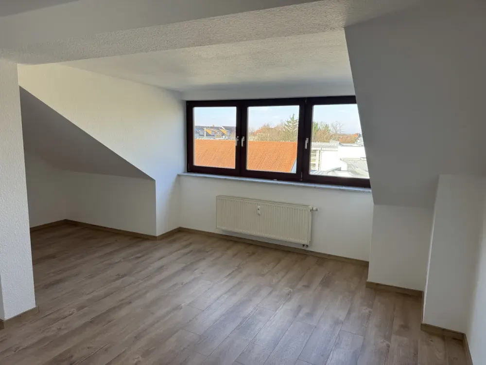 2-Zimmer Dachgeschosswohnung in Leipzig-Wahren