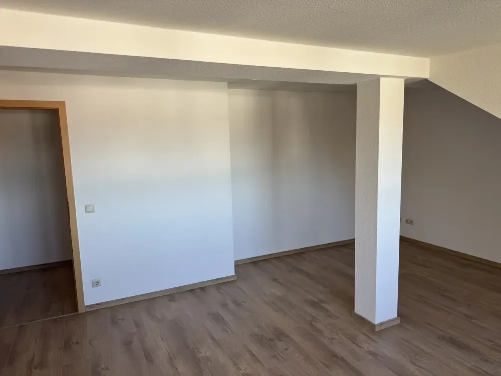 2-Zimmer Dachgeschosswohnung in Leipzig-Wahren