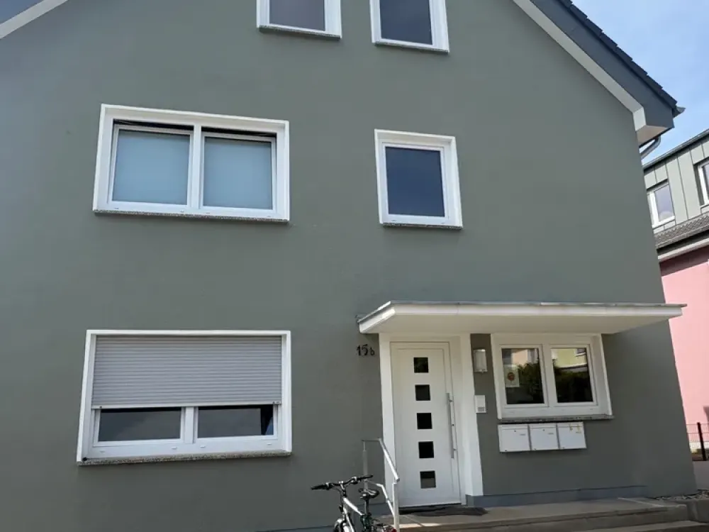 schöne, sanierte 4-Zimmer Wohnung (nur 2 Schlafzimmer) in Niederkassel *Erstbezug nach Sanierung*