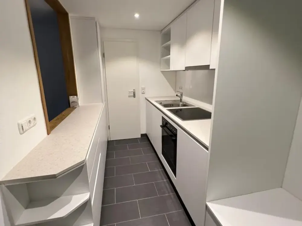 1-Zimmer Souterrain-Wohnung mit Gartenmitbenutzung in München-Harlaching