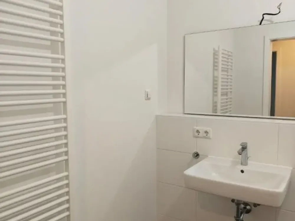 4 Zimmer mit 3 Schlafzimmern und Balkon auf der 2. Etage in Hamburg