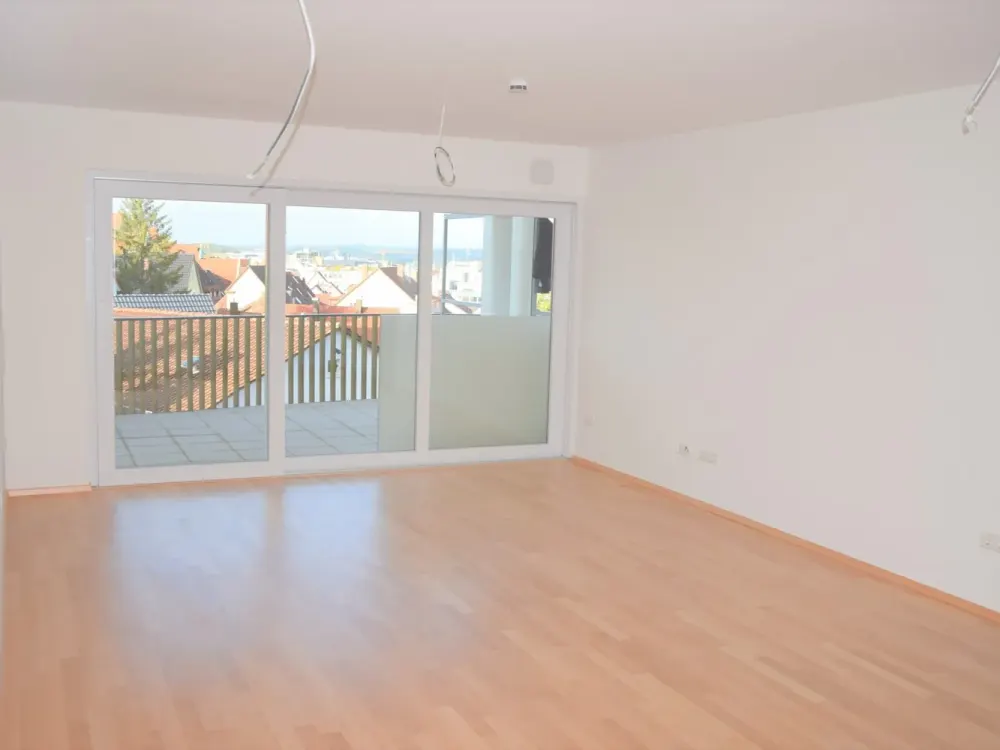 Tolle 2-Zimmer-Whg. mit großem Balkon u. TG-Stellplatz - direkt in Böblingen