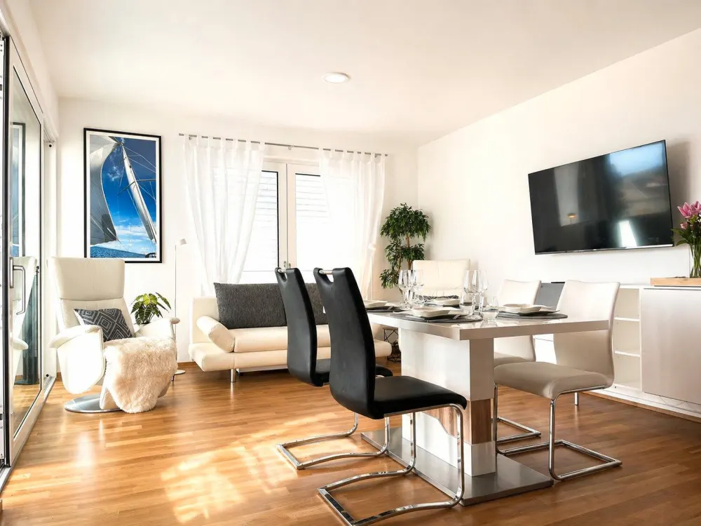 PENTHOUSE, Möblierte flexible Mietlösung auf Zeit in Tettnang