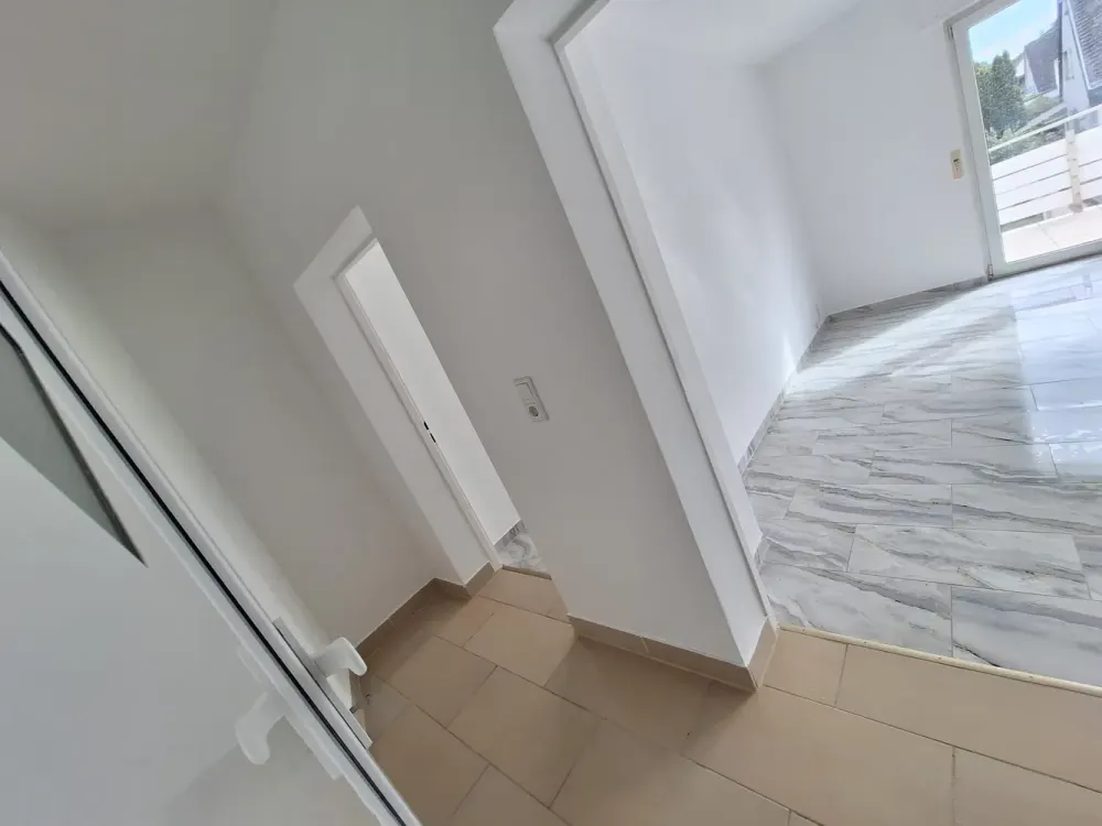 Stilvolle 2-Zimmer-Wohnung in Hanau Steinheim, lichtdurchflutet, naturnah, nähe S-Bahn und Mainufer.