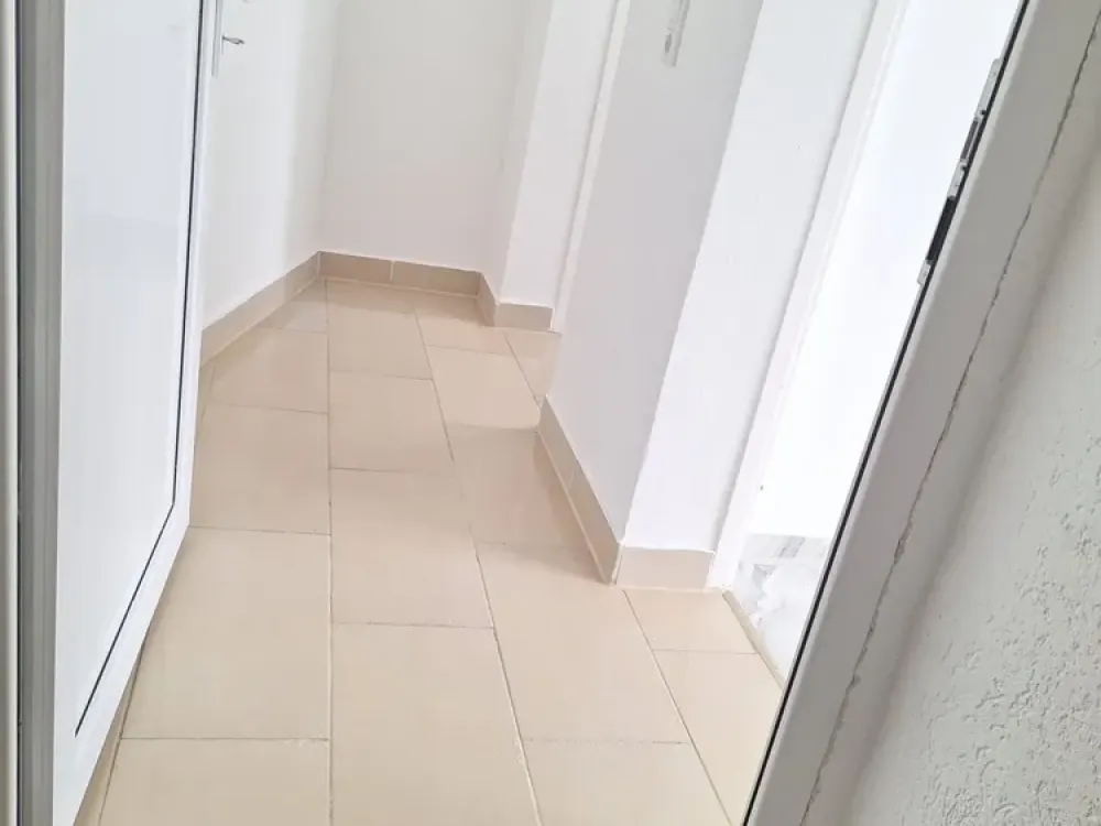 Stilvolle 2-Zimmer-Wohnung in Hanau Steinheim, lichtdurchflutet, naturnah, nähe S-Bahn und Mainufer.