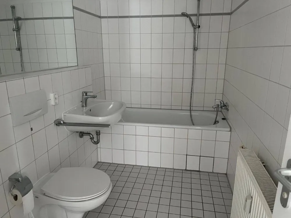 High-quality 2-room apartment with balcony in Hannover - Weinkampswende (30539)