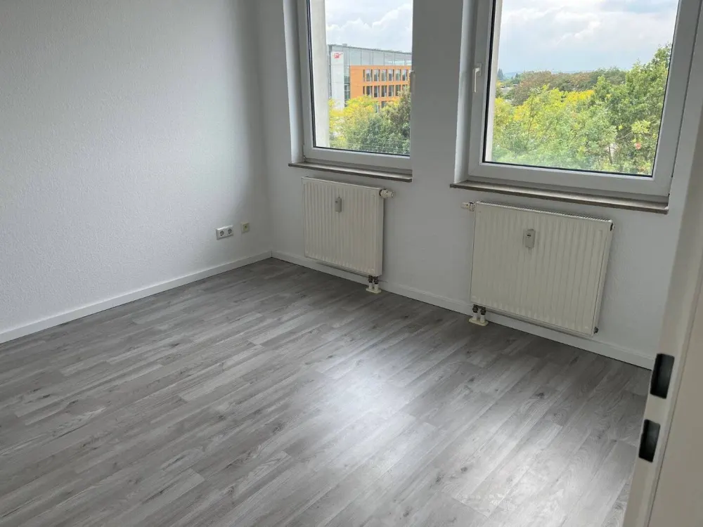 High-quality 2-room apartment with balcony in Hannover - Weinkampswende (30539)