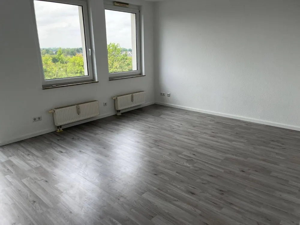 High-quality 2-room apartment with balcony in Hannover - Weinkampswende (30539)