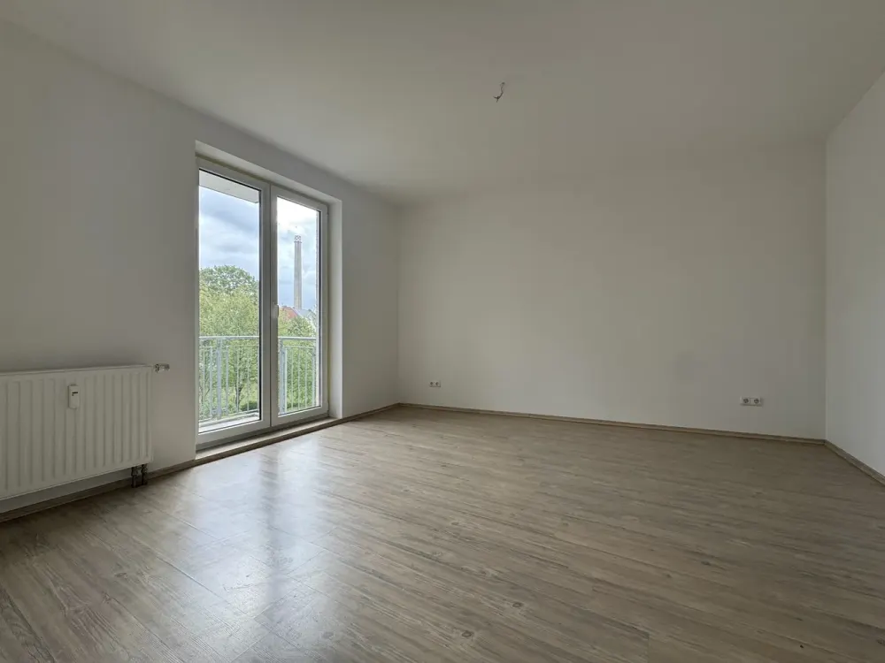 Sonnige 2-Zimmerwohnung mit zwei Balkonen am Stadtbad Hennigsdorf