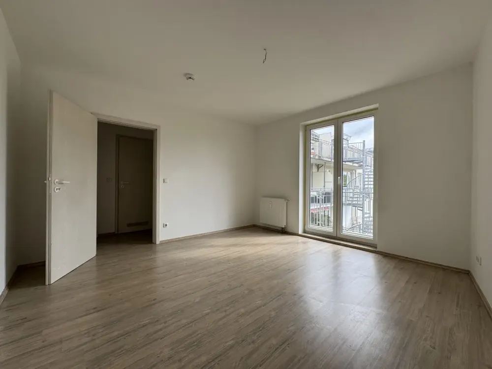 Sonnige 2-Zimmerwohnung mit zwei Balkonen am Stadtbad Hennigsdorf
