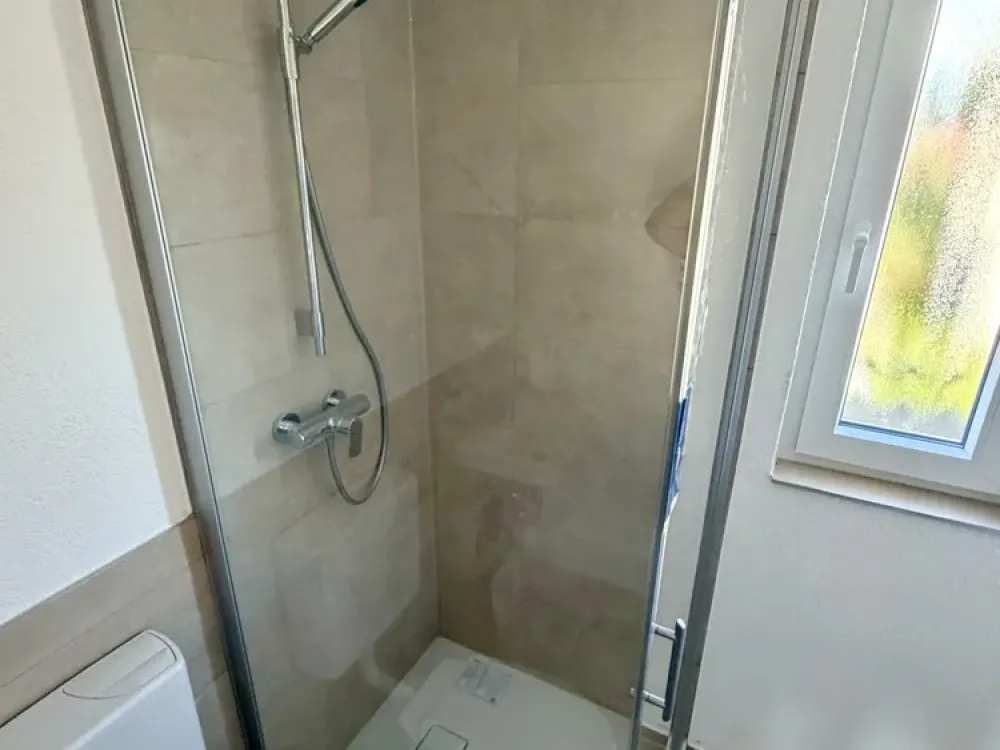 Komplett neu renovierte 3-Zimmer-Wohnung mit Balkon und Stellplatz in Lindau