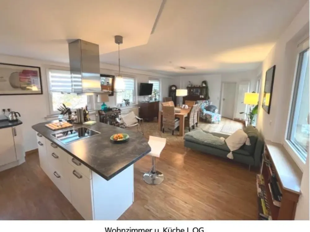 Exklusive 4-Zimmer-Wohnung zum 01.09. bezugsfrei