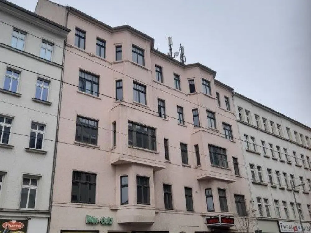 +++ Wohnen auf dem Kiez, 3-Raum sucht WG +++