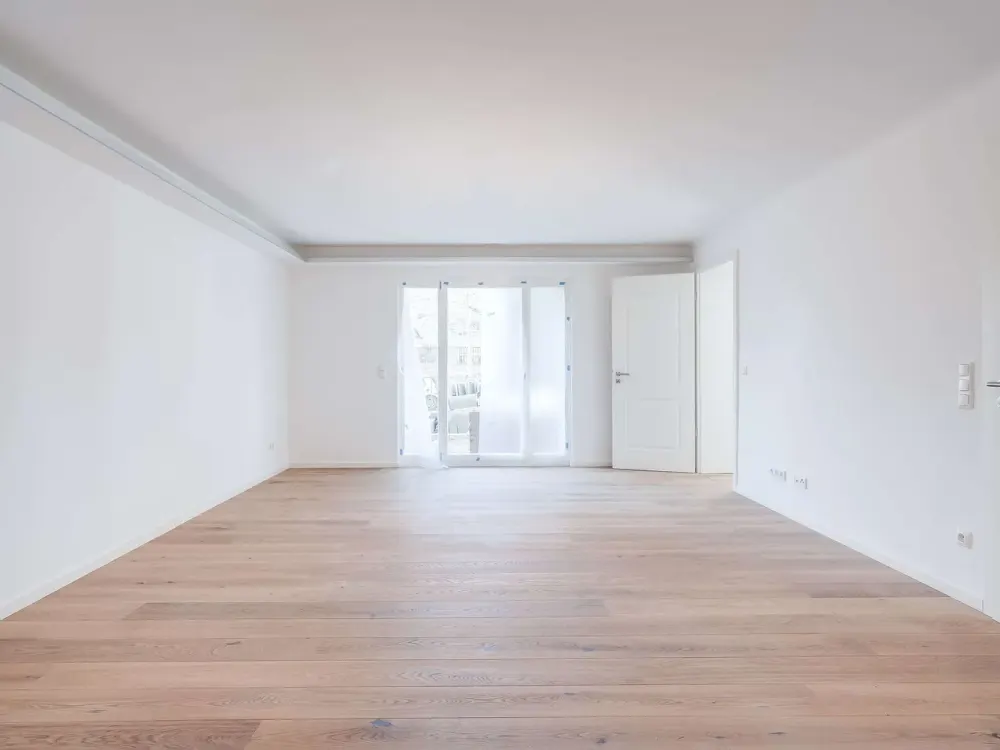 2 - Zimmer Wohnung mit Terrasse in Westend // 2-room APT with terrace in Westend