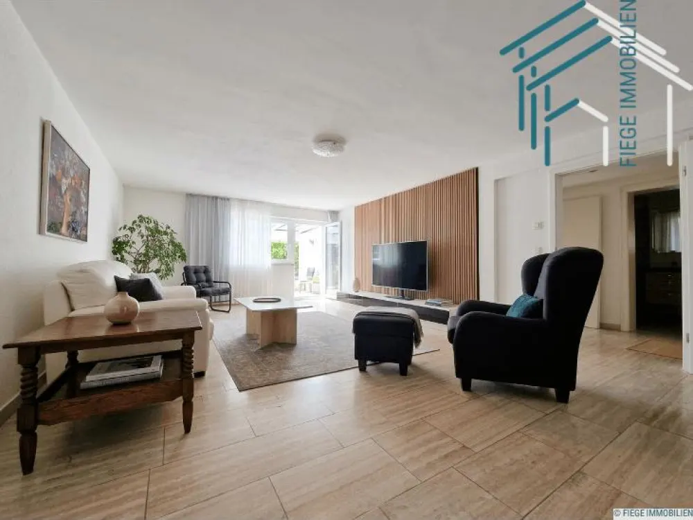 Sanierte, vollmöblierte Souterrainwohnung mit Freisitz