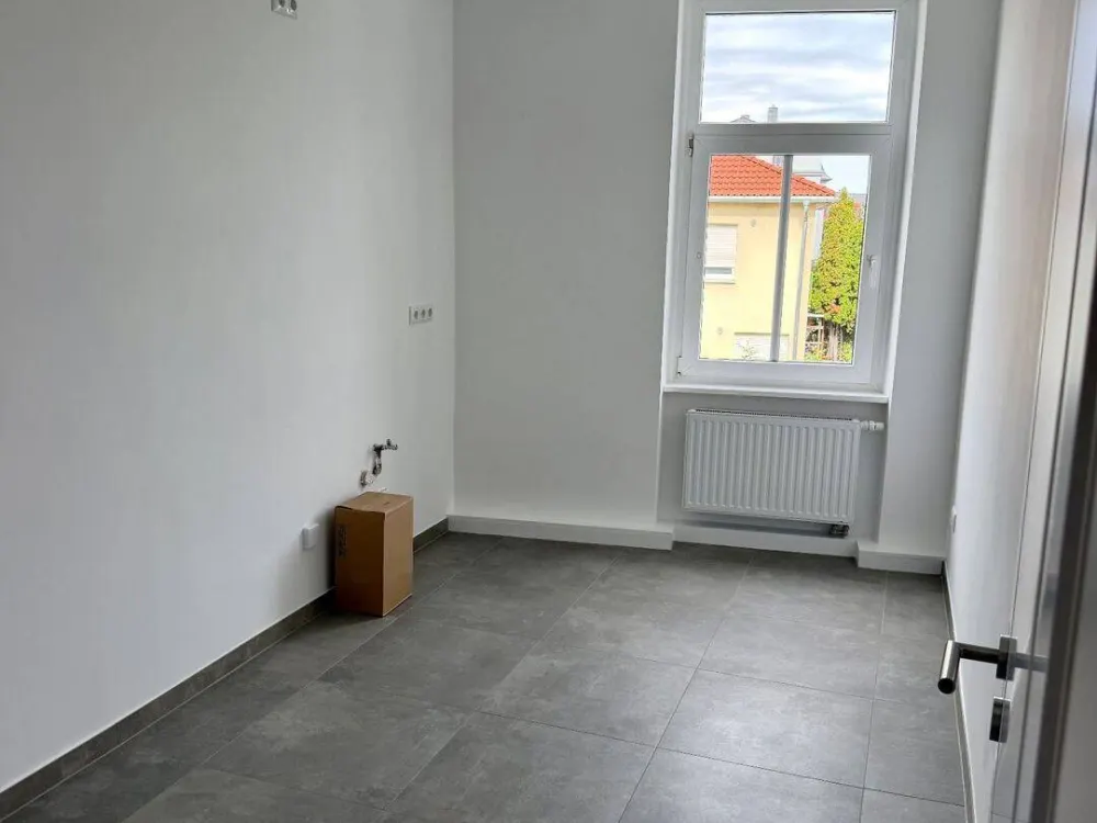Bright 3.5-Room Apartment with Garden Share in Dresden - First Occupancy After Renovation 2026