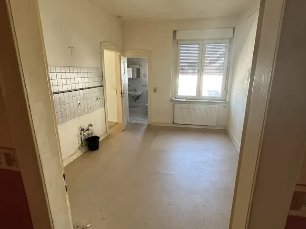 2-Room Apartment, Handyman Skilled, RENT-FREE + MATERIAL