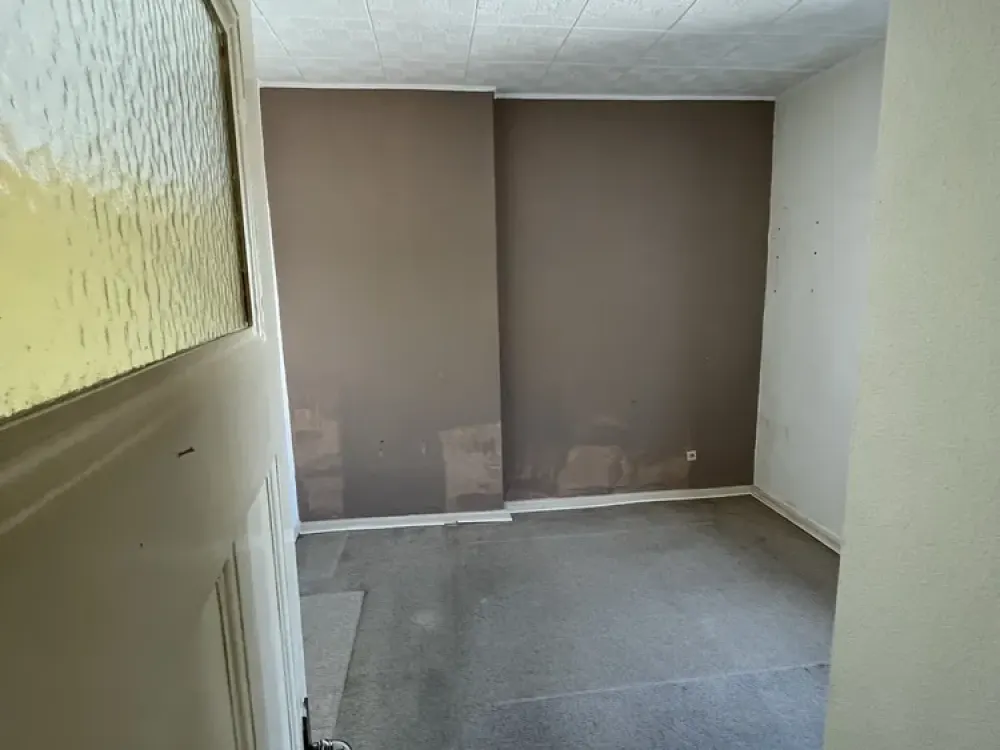 2-Room Apartment, Handyman Skilled, RENT-FREE + MATERIAL