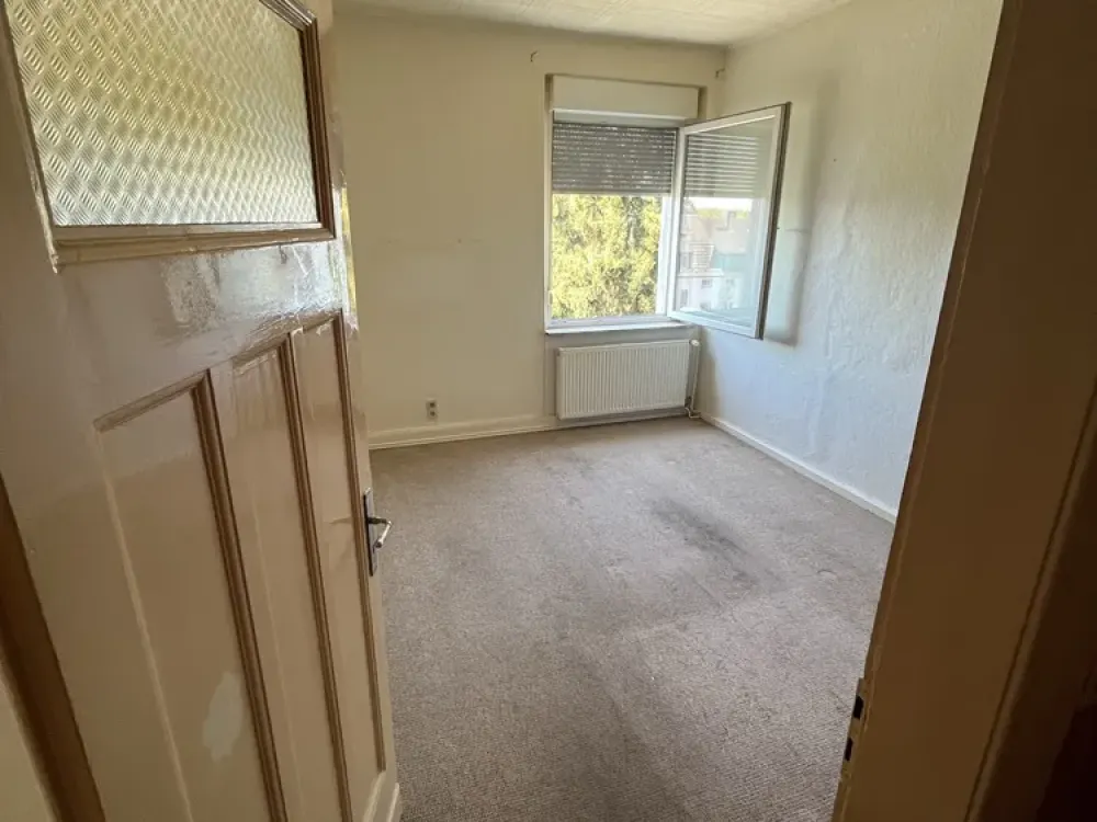 2-Room Apartment, Handyman Skilled, RENT-FREE + MATERIAL