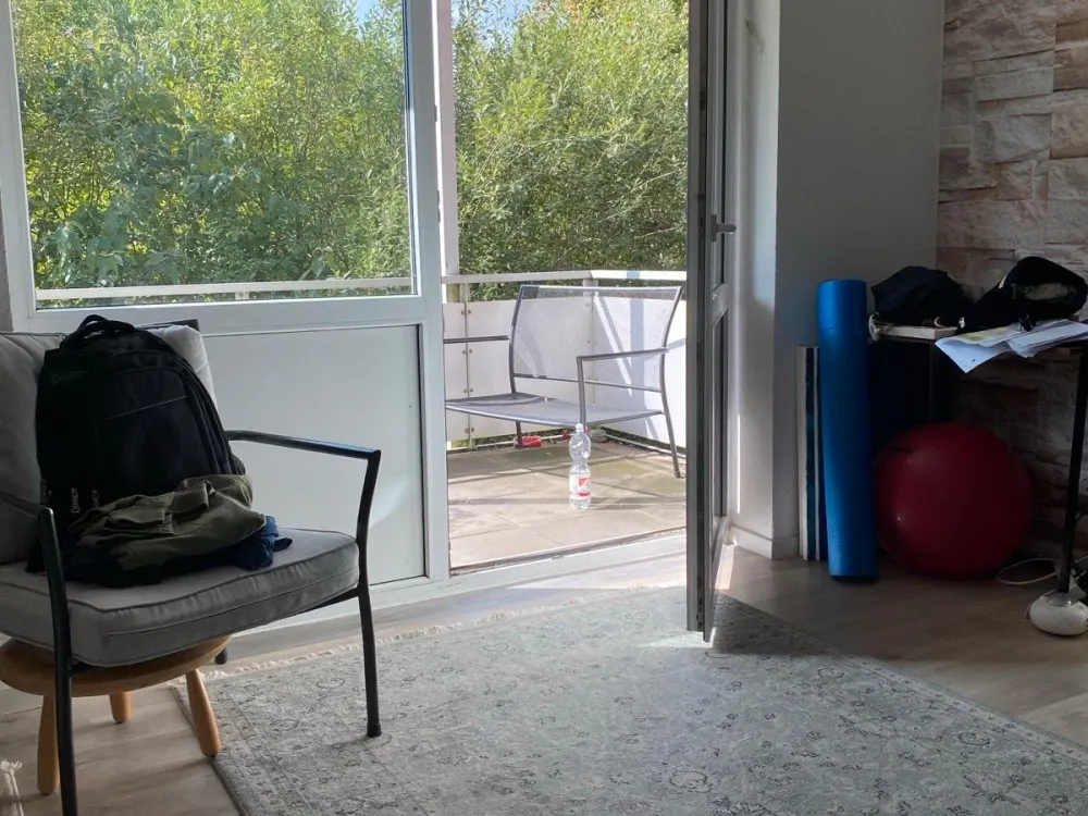 B Schein required 4-room rental apartment