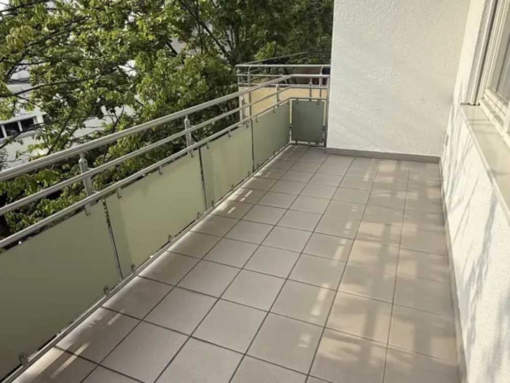 +++ MODERNE 2- ZIMMERWOHNUNG MIT BALKON - DIREKT AM NIDDAPARK +++