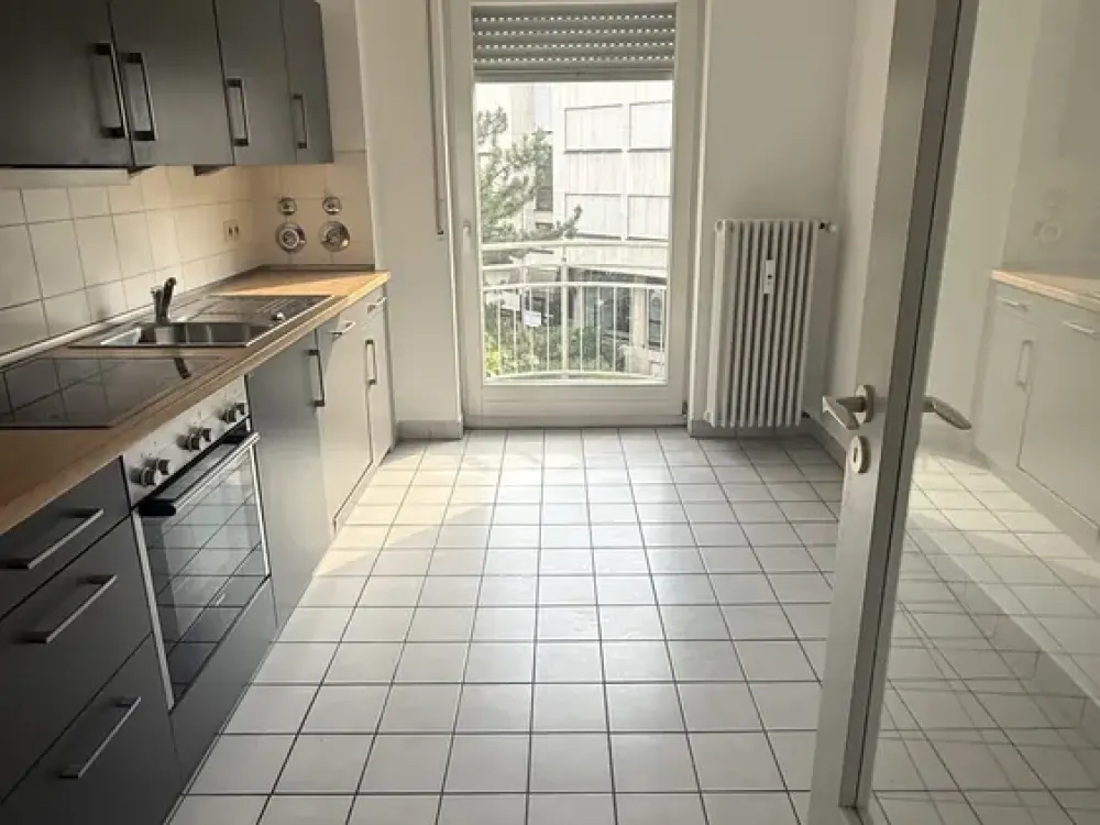 +++ MODERNE 2- ZIMMERWOHNUNG MIT BALKON - DIREKT AM NIDDAPARK +++