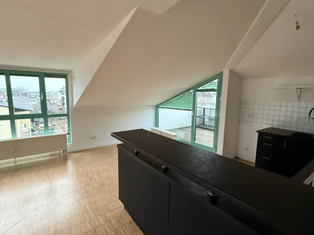3-Zimmer-Dachgeschosswohnung in Hofheim [HMR-O10E05] [HMR-O10E05]