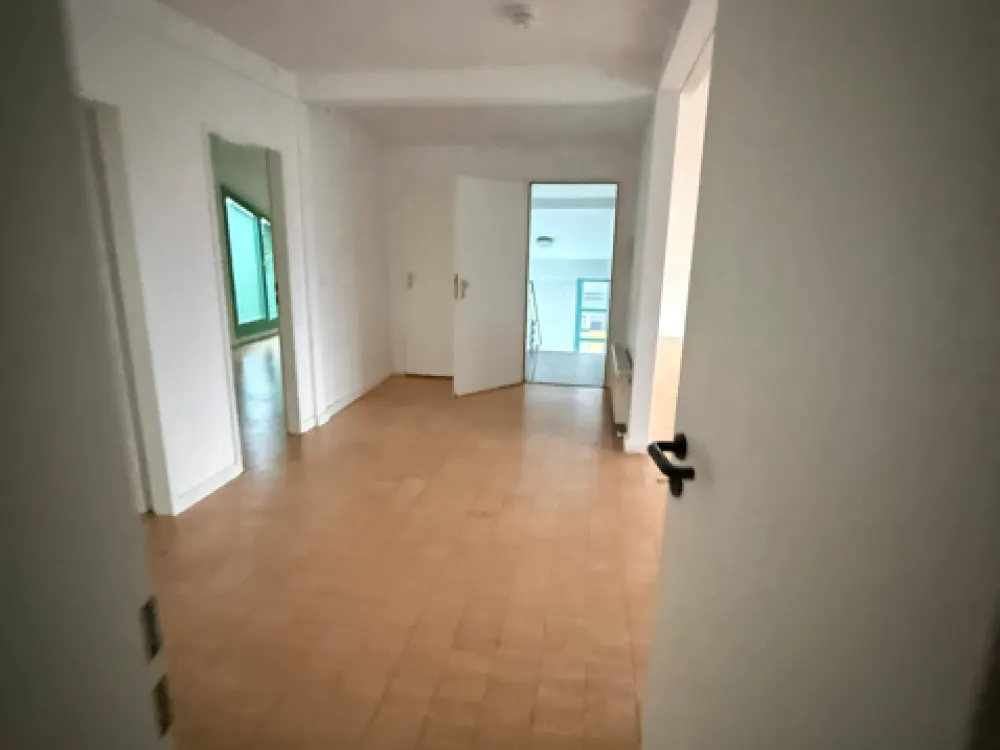 3-Zimmer-Dachgeschosswohnung in Hofheim [HMR-O10E05] [HMR-O10E05]