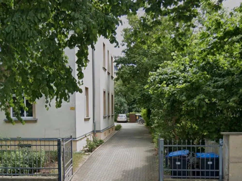 WG Zimmer ≈20 qm, Altbauwohnung ≈80qm, Striesen, naheUniklinikum