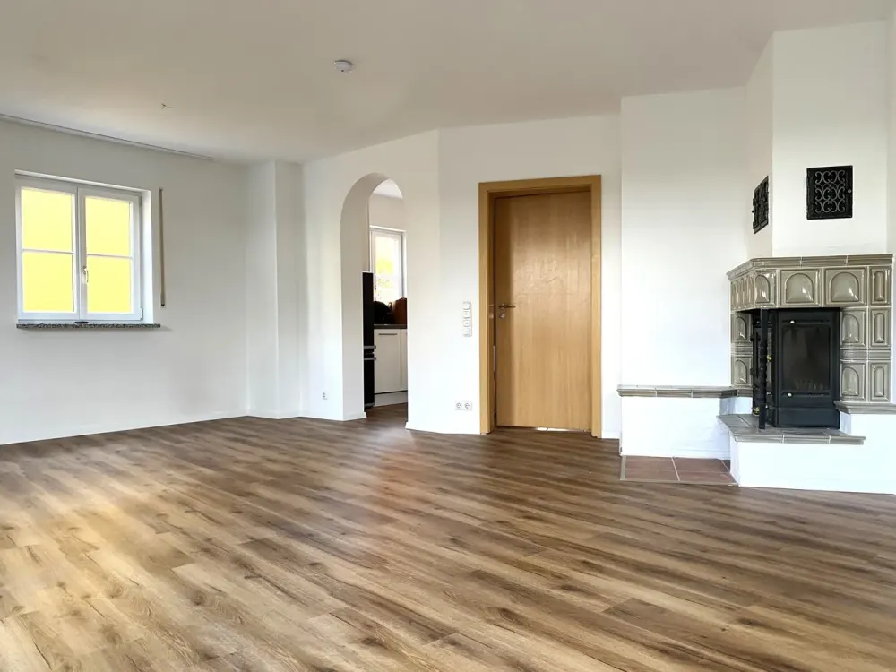 Schöne 1-Zimmer-Wohnung mit Hobbyraum und Garten