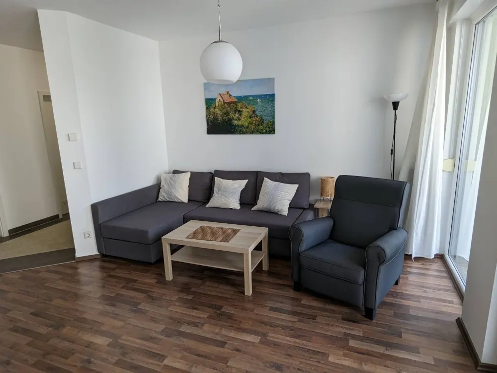 Traumlage Zentrum-Süd, moderne 2-Zimmer-Wohnung mit Balkon nahe Karli