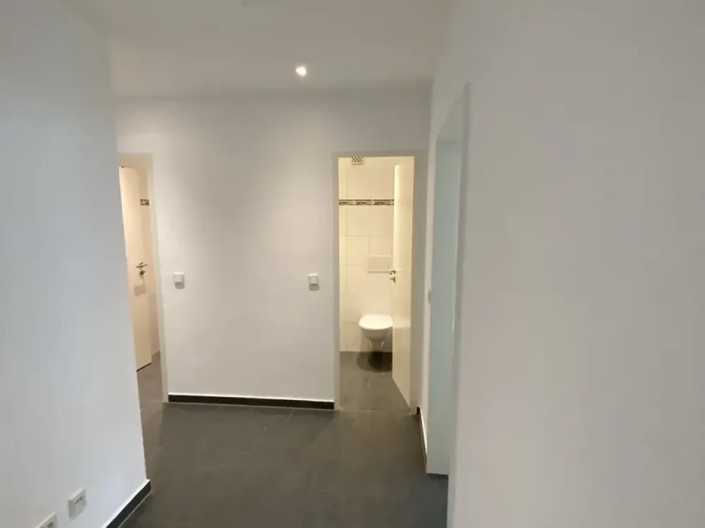 Wohnung mit 3 Zimmern und Loggia in Köln