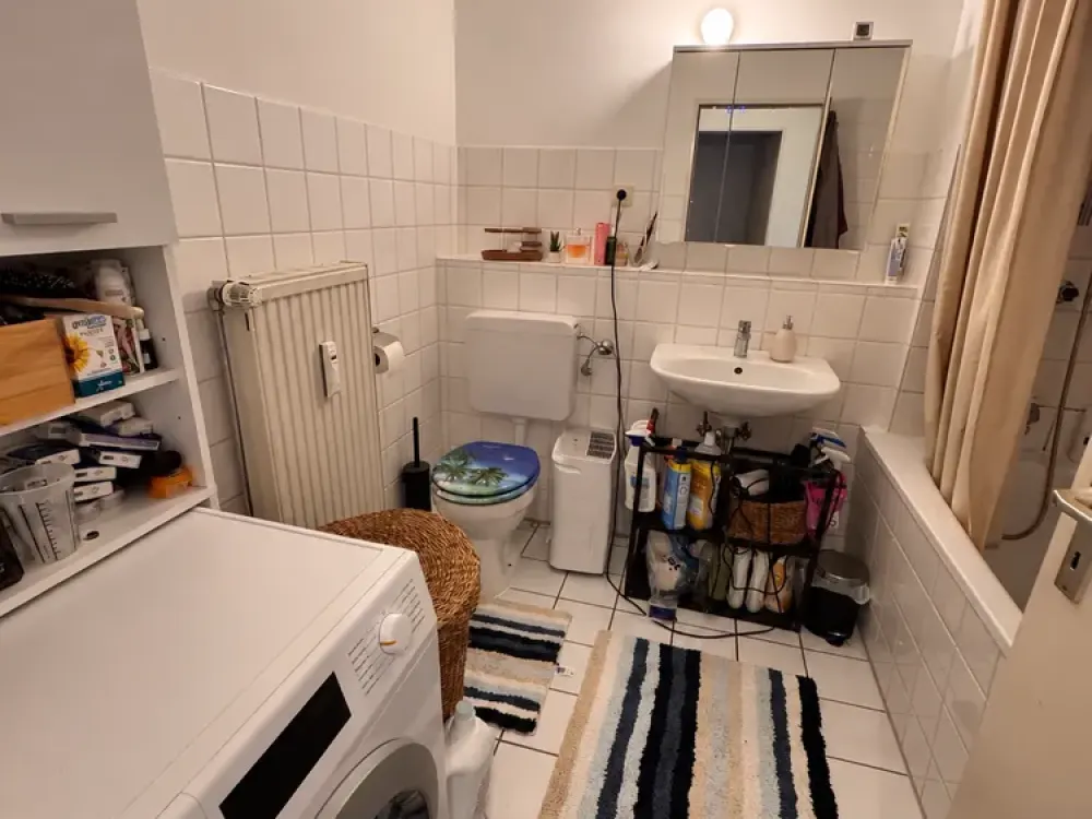 2-Zimmer-Wohnung mit Einbauküche, Balkon& eigenem Garten