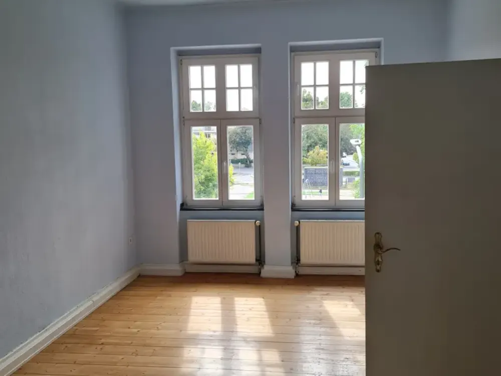 3-Room Apartment with Balcony
