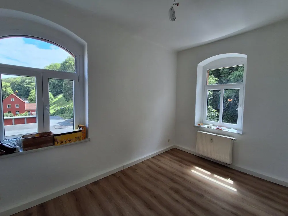 großzügige Dreiraumwohnung in denkmalgeschütztem Haus