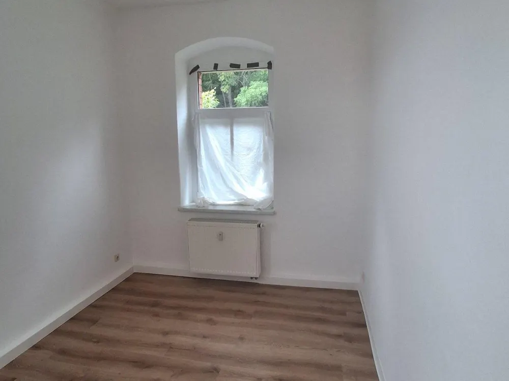 großzügige Dreiraumwohnung in denkmalgeschütztem Haus