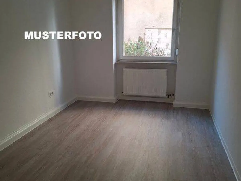 Perfekt für Sie - zentrale 2,5 Zimmer - 2. OG