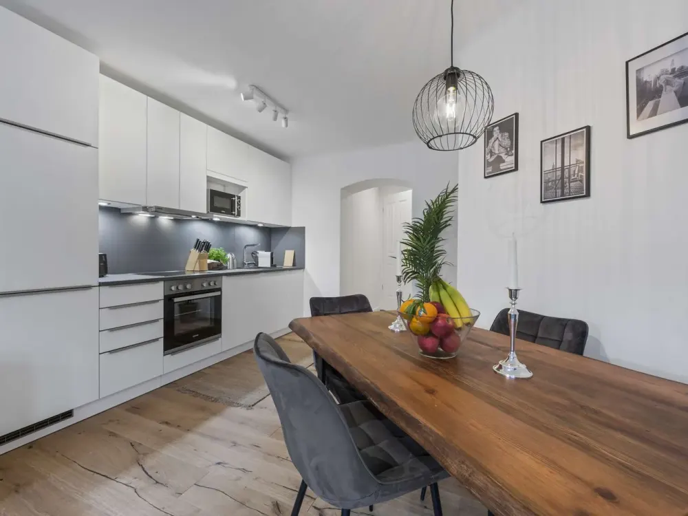 Luxus 3-Zimmer Apartment: Urbanes Wohnen in Kreuzberg