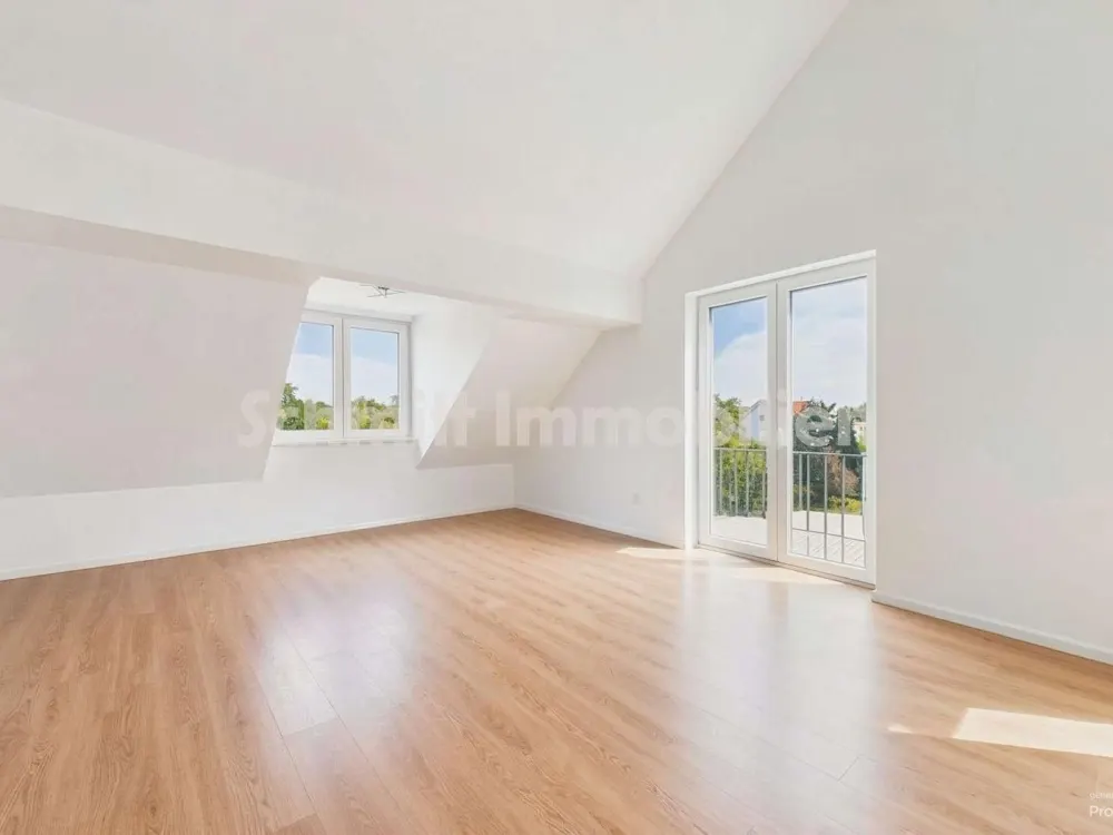 Moderne 3-Zimmer-Dachgeschosswohnung in Frankfurt-Goldstein
