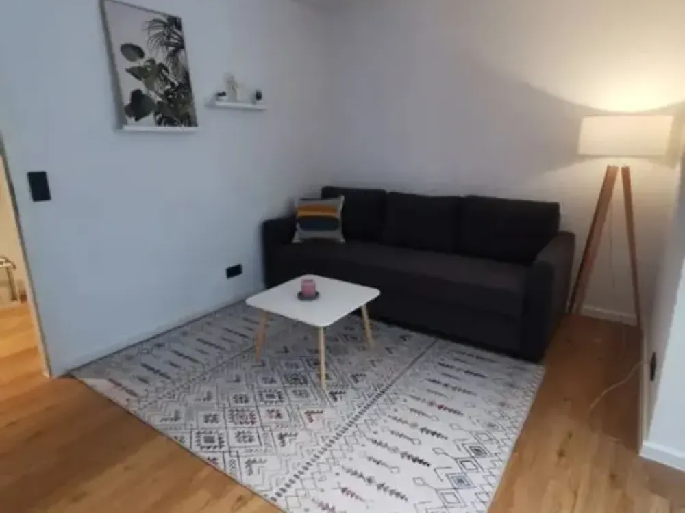 Moderne, vollmöblierte Wohnung in Top-Lage München-Harras