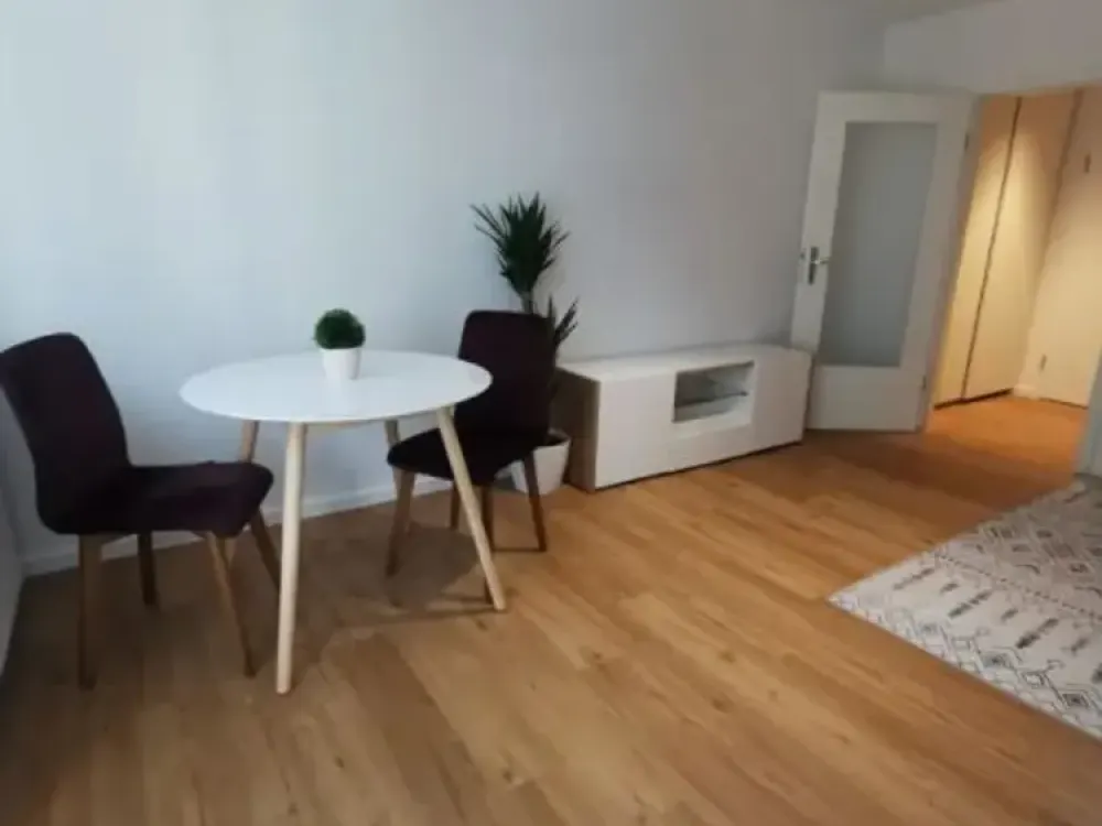 Moderne, vollmöblierte Wohnung in Top-Lage München-Harras